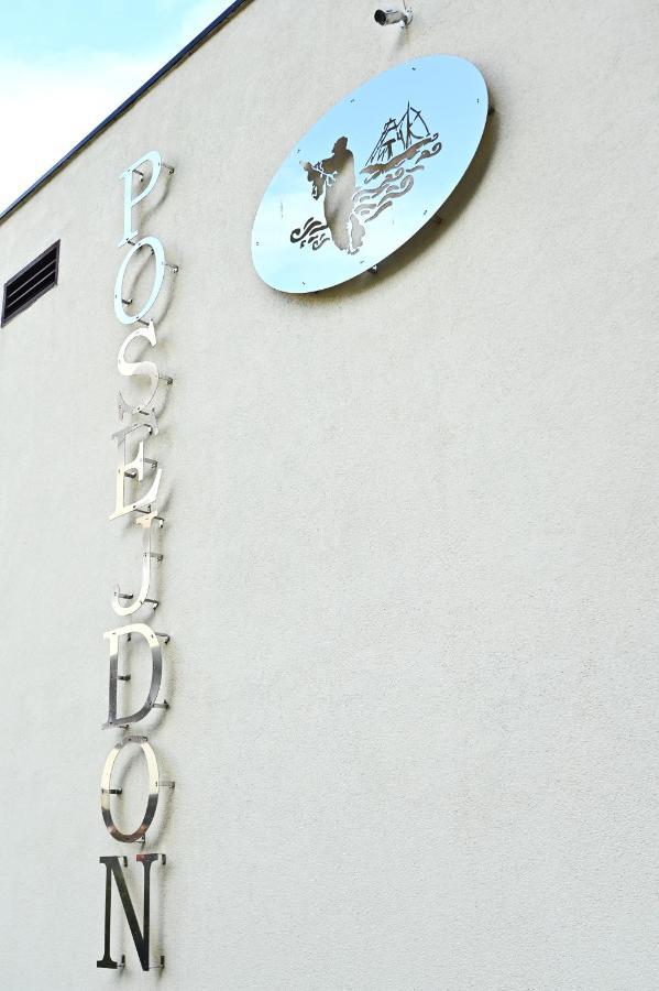 Osrodek Konferencyjno-Wypoczynkowy "Posejdon" W Ustce Hotel อุสตกา ภายนอก รูปภาพ